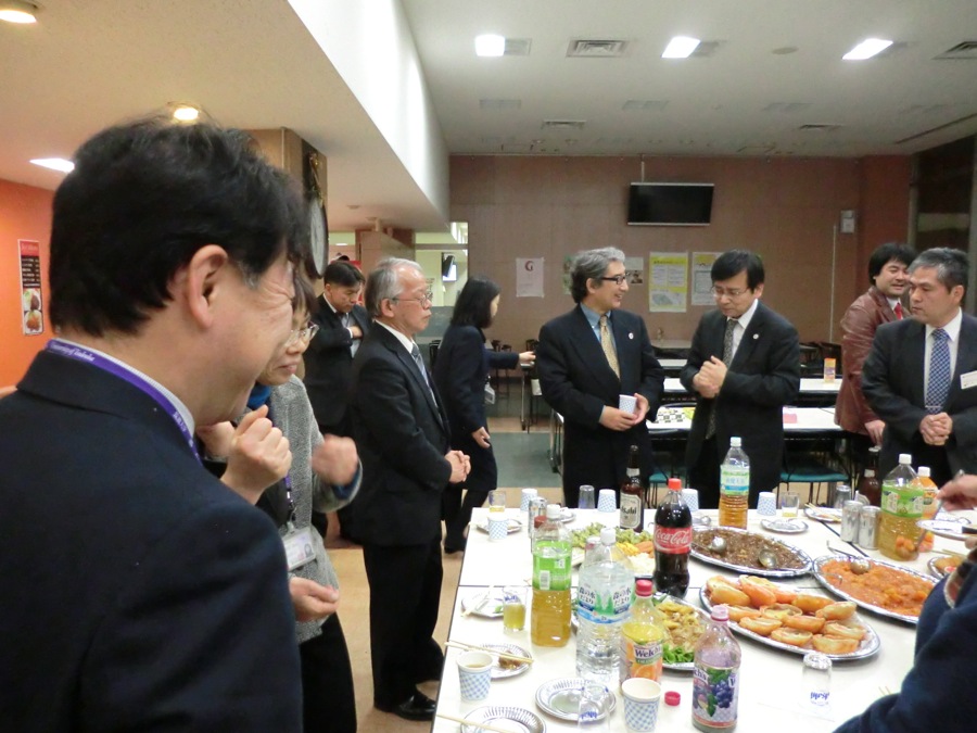 懇親会